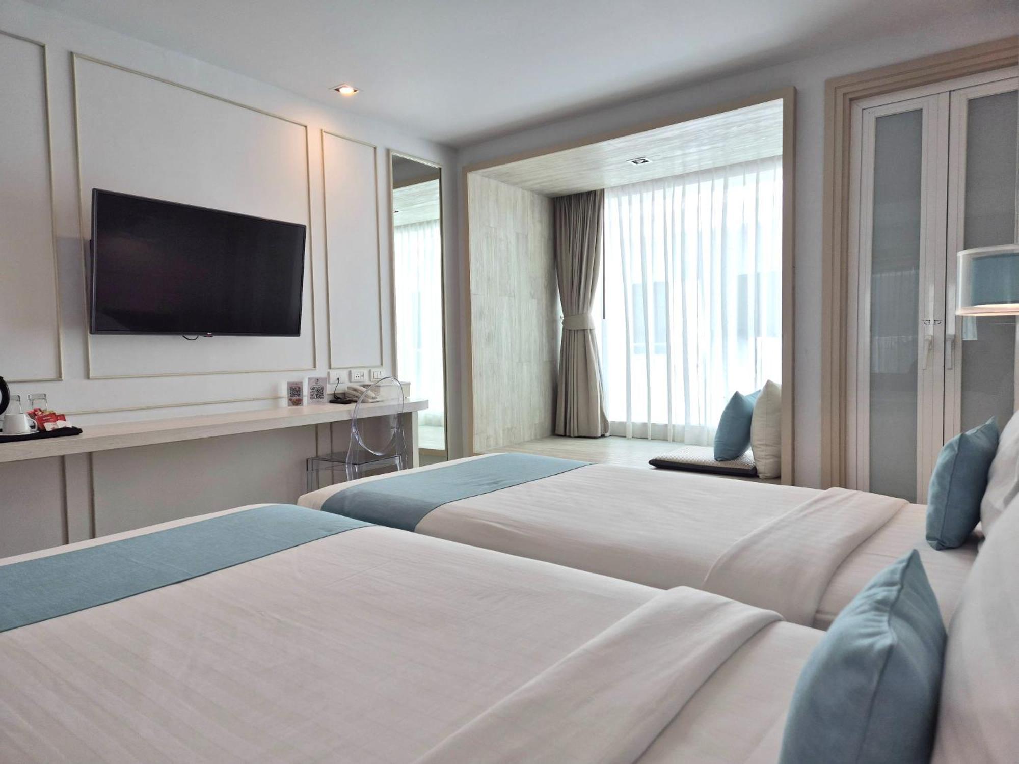 The Bloc Hotel Phuket - Sha Extra Plus Patong Kültér fotó