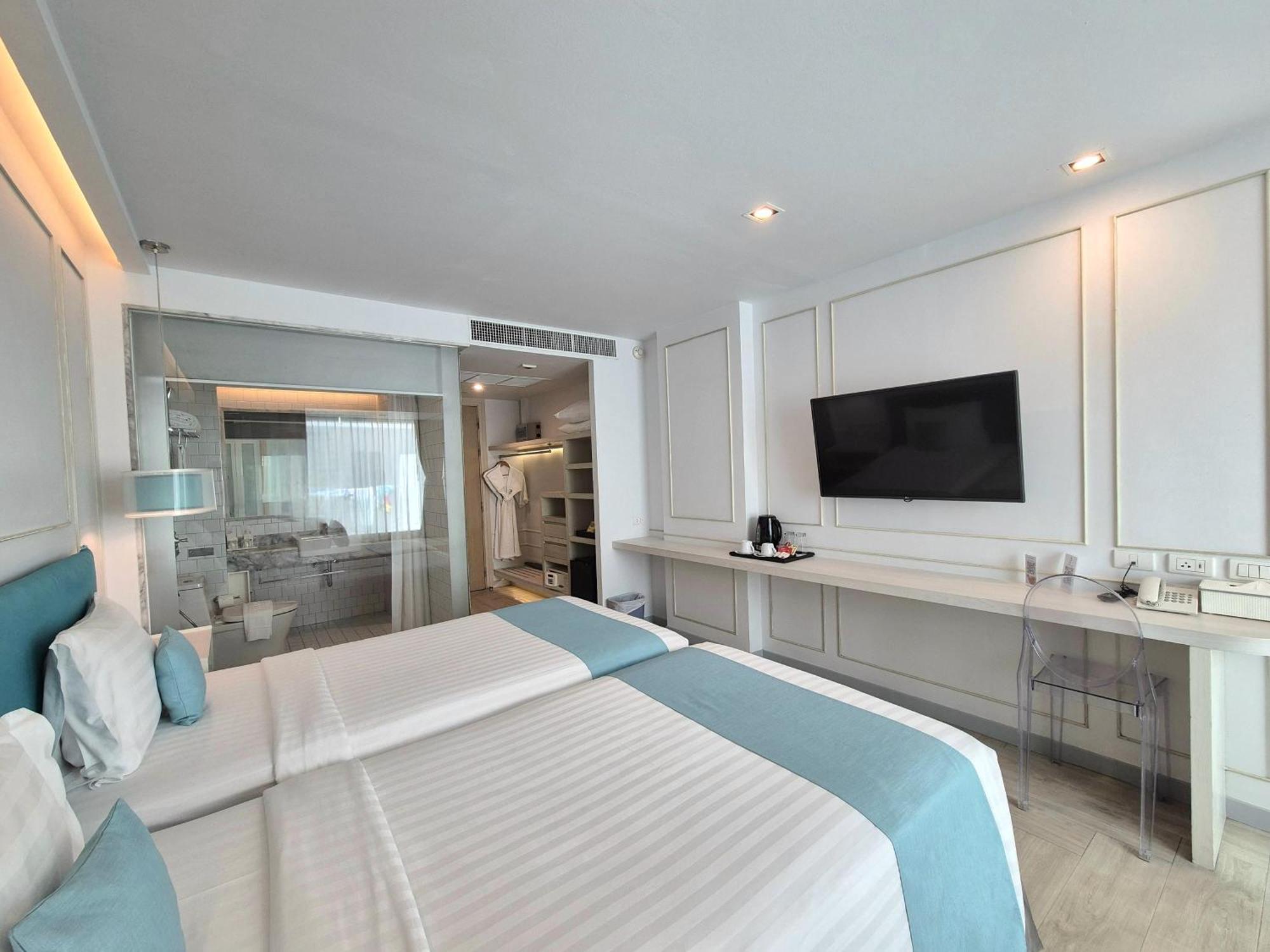 The Bloc Hotel Phuket - Sha Extra Plus Patong Kültér fotó
