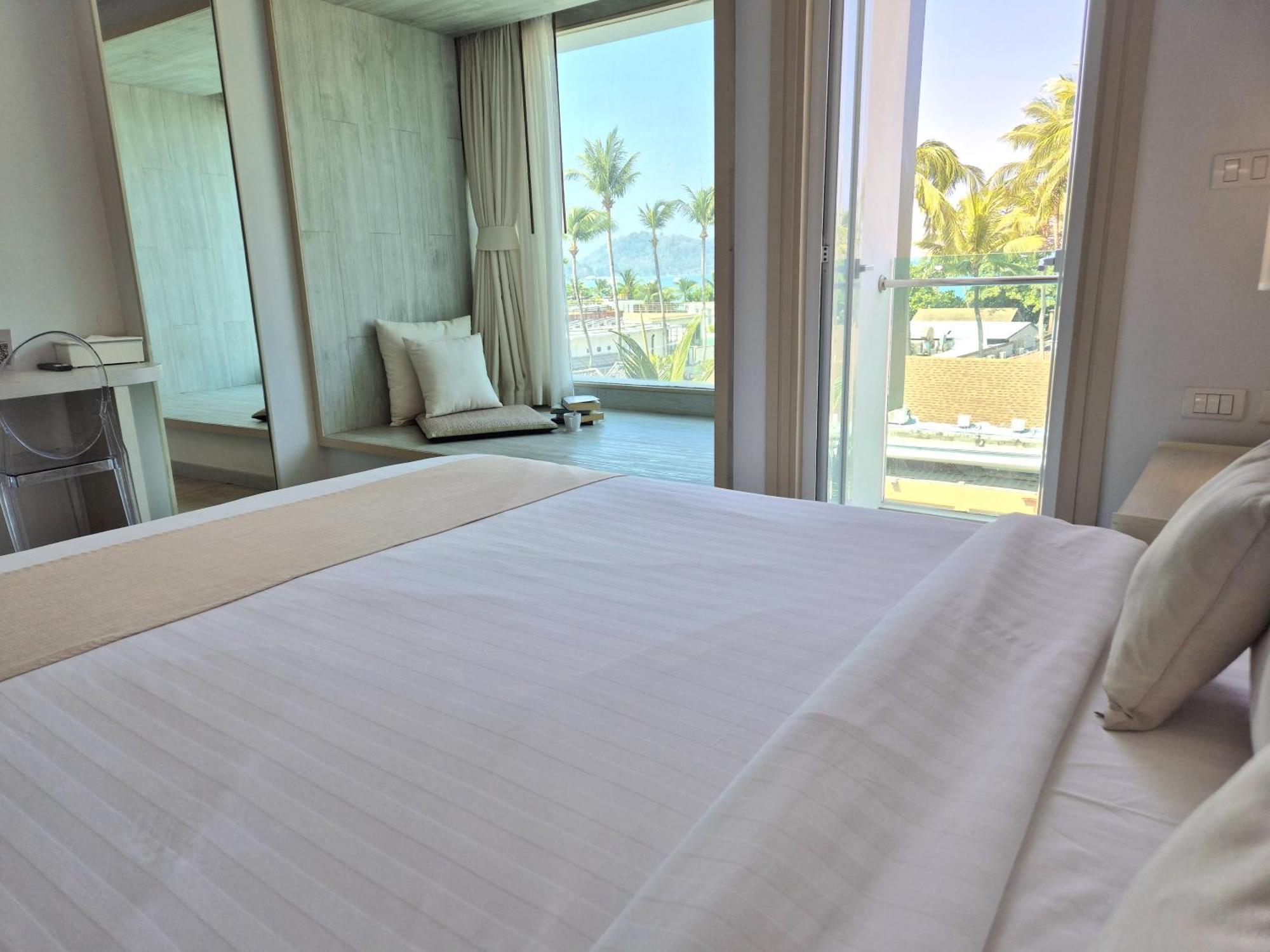 The Bloc Hotel Phuket - Sha Extra Plus Patong Kültér fotó