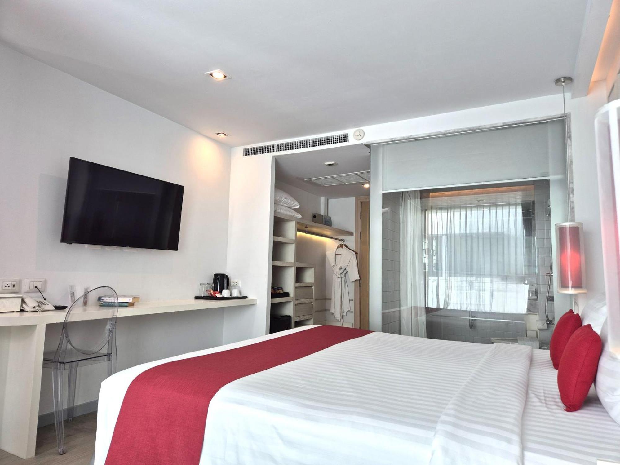 The Bloc Hotel Phuket - Sha Extra Plus Patong Kültér fotó